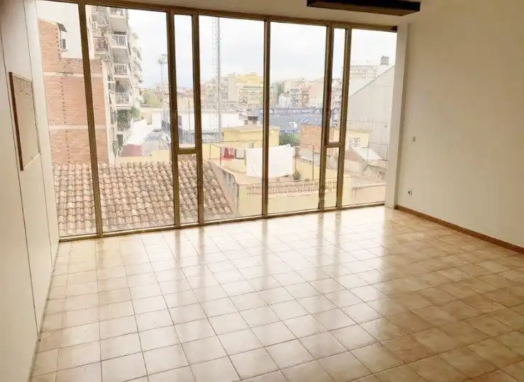 Local comercial de lloguer a Font Verda, imagen 3