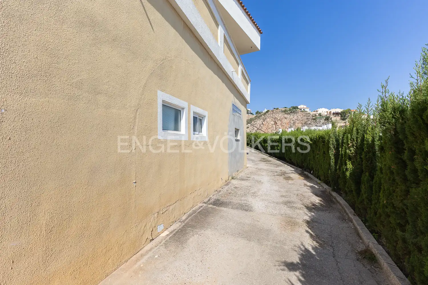 Vista exterior de Casa o xalet en venda en Cullera amb Aire condicionat, Calefacció i Jardí privat