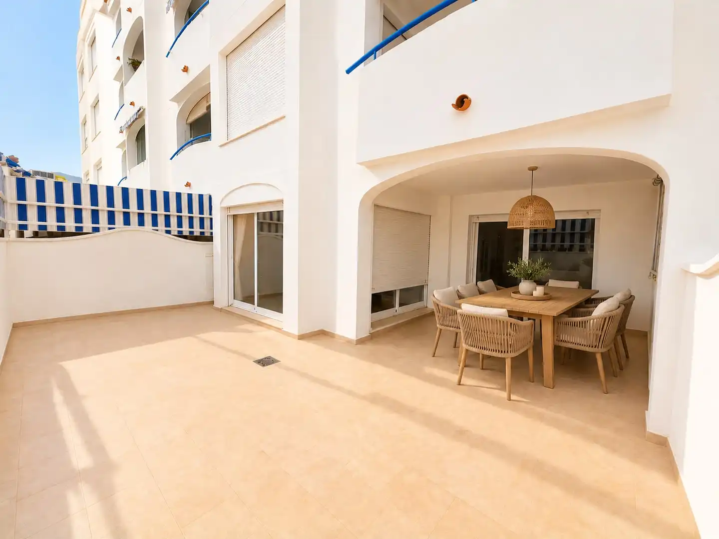 Terrace of Flat for sale in Benalmádena  with Air Conditioner, Terrace and Furnished