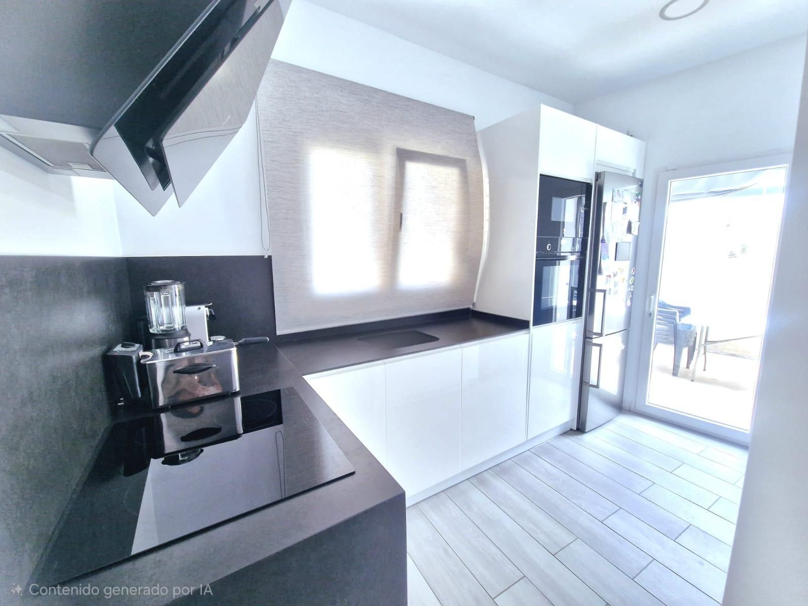 Cuina de Casa o xalet en venda en Jerez de la Frontera amb Aire condicionat