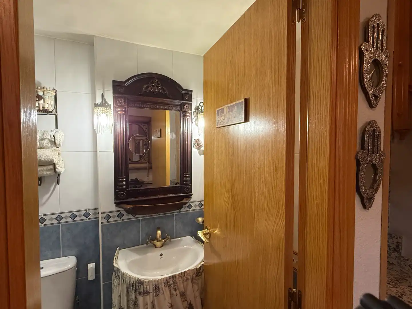 Bathroom of Houses for sale in Alcalá de Henares  with Air Conditioner, Heating and Private garden