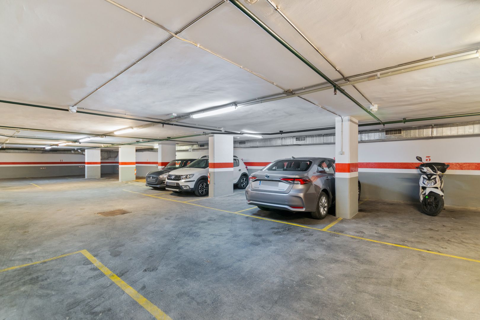 Aparcament de Garatge en venda en  Barcelona Capital amb Alarma