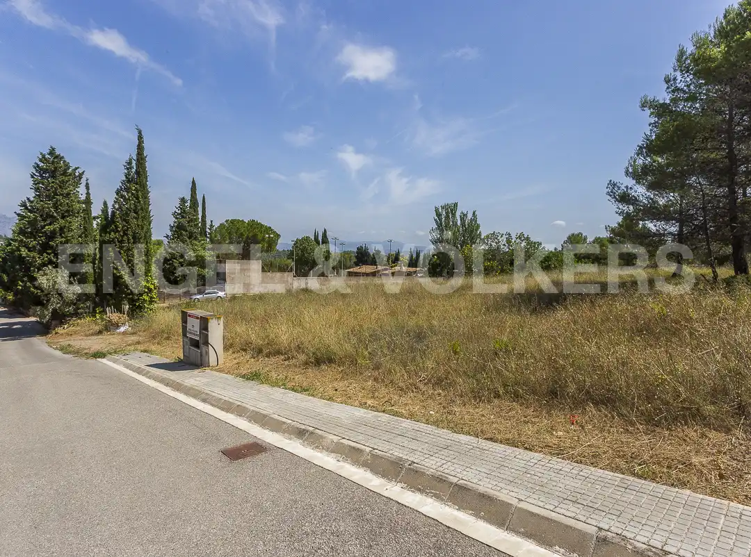 Terreny residencial en venda a Castellví de Rosanes, imagen 2