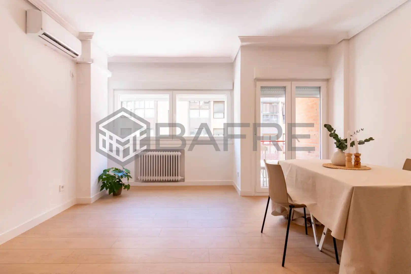 Vista exterior de Piso en venta en Madrid con Aire acondicionado, Calefacción y Terraza