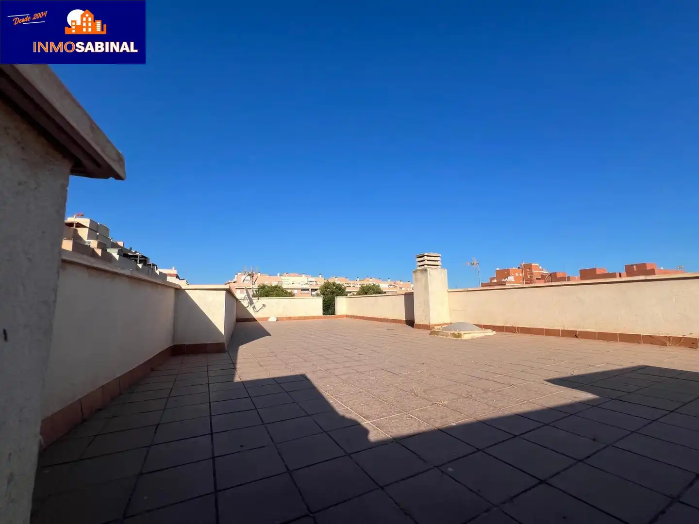 Terrassa de Casa adosada en venda en Roquetas de Mar amb Aire condicionat, Calefacció i Terrassa