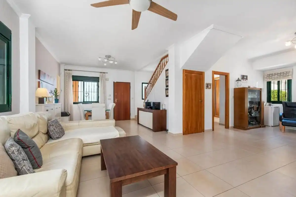 Chalet con piscina en venta en Ciudad Quesada, imagen 4