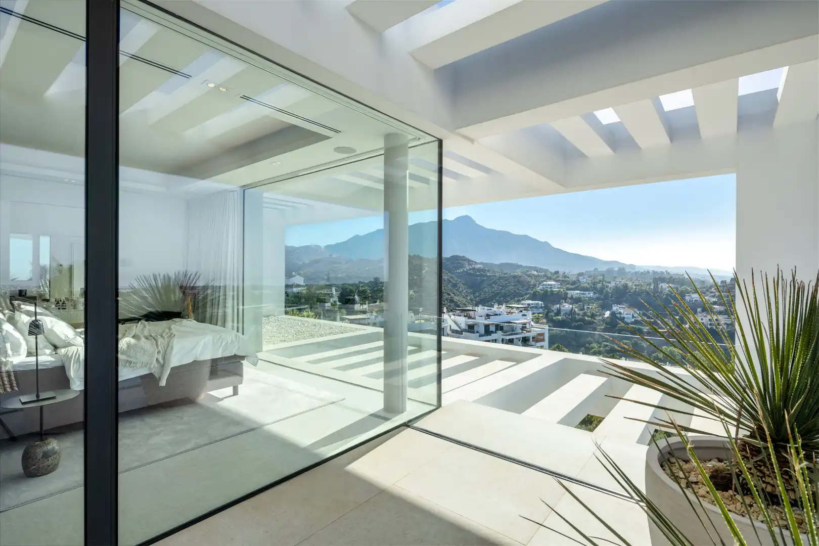 Casa con piscina en venta en Benahavís pueblo, imagen 14