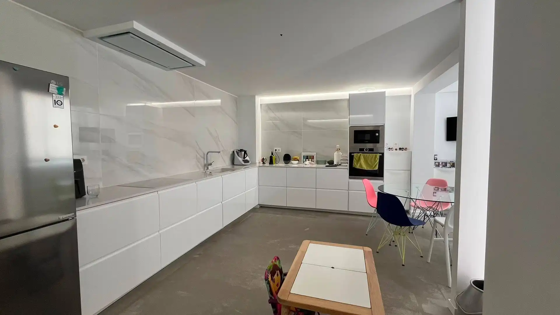 Cocina de Ático en venta en Elche / Elx con Aire acondicionado, Trastero y Balcón