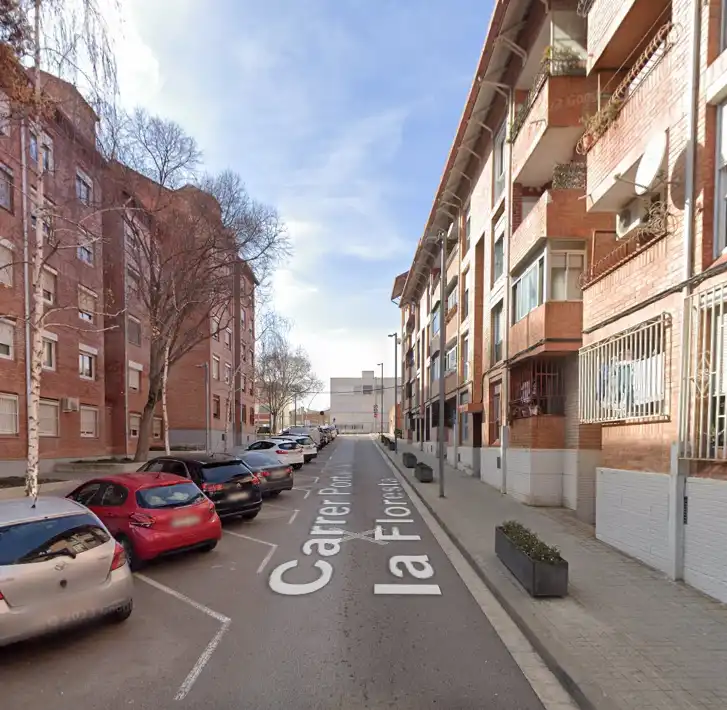 Vista exterior de Piso en venta en Sabadell