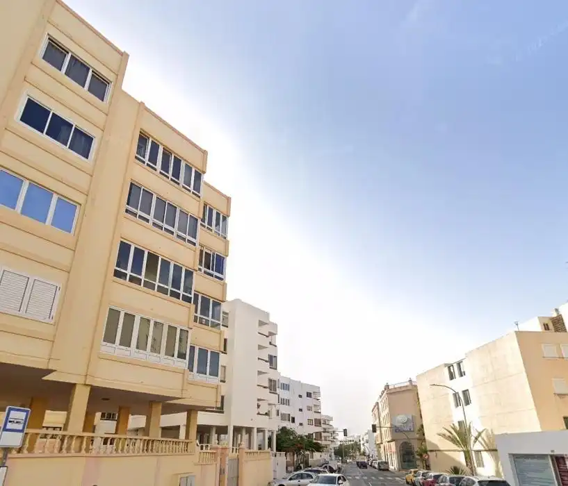 Flat with terrace for sale in Calle TRIANA
