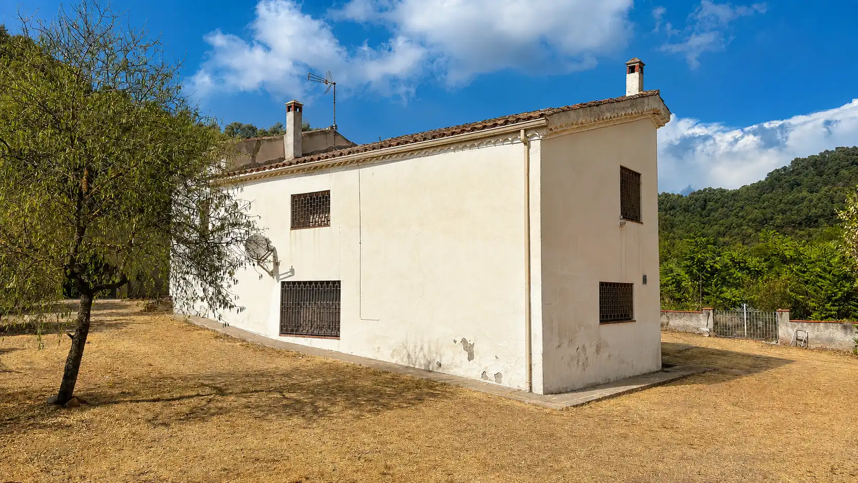 Exterior view of Country homes for sale in Vacarisses  with Heating, Private garden and Oven