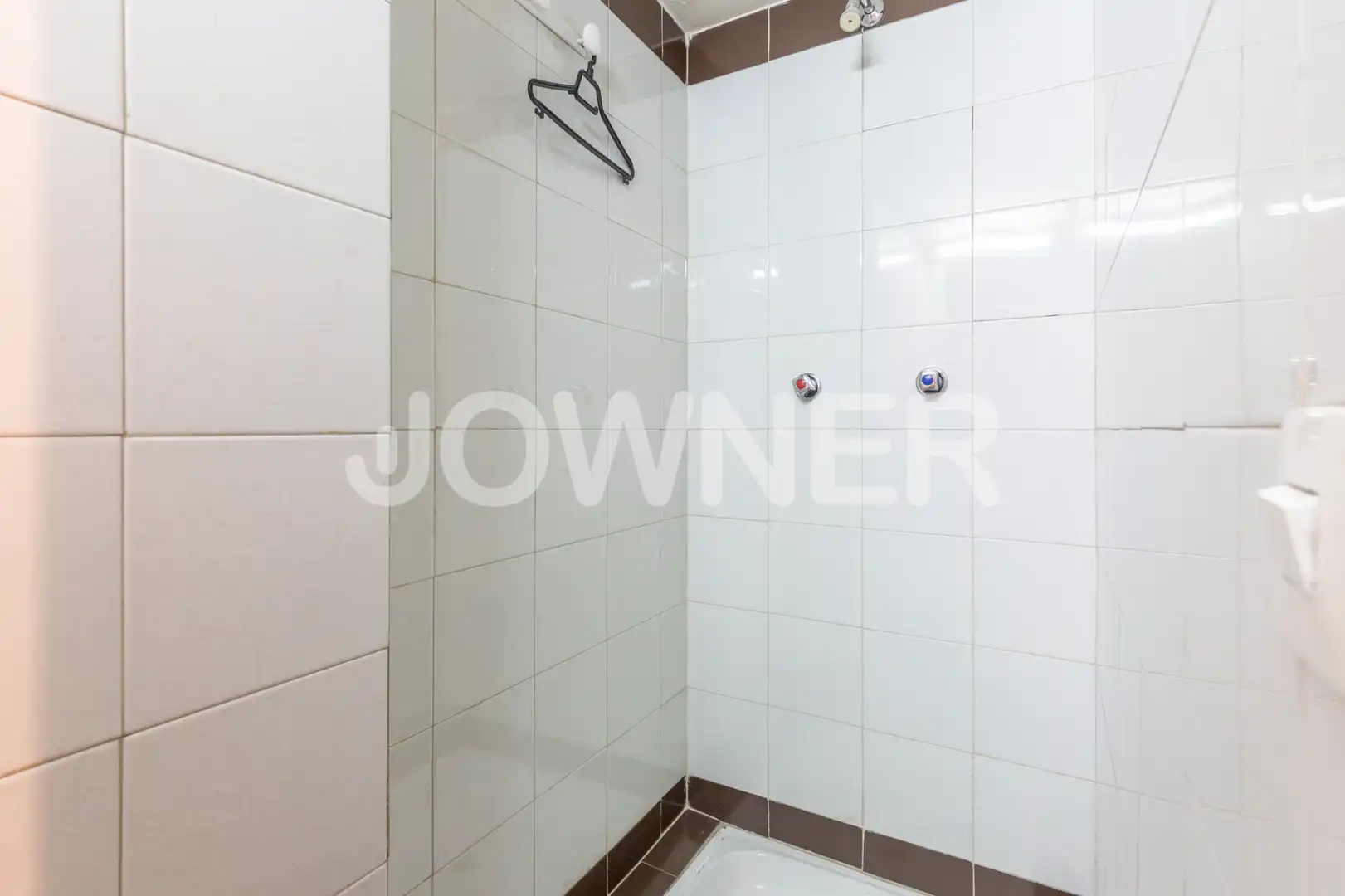 Badezimmer von Büro zur Miete in Madrid mit Klimaanlage und Alarm