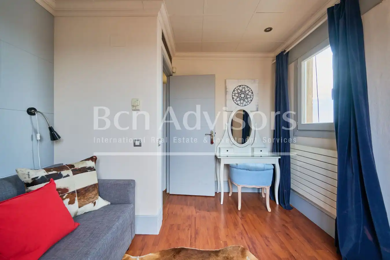Bedroom of Attic for sale in Barcelona  with Air Conditioner, Heating and Parquet flooring