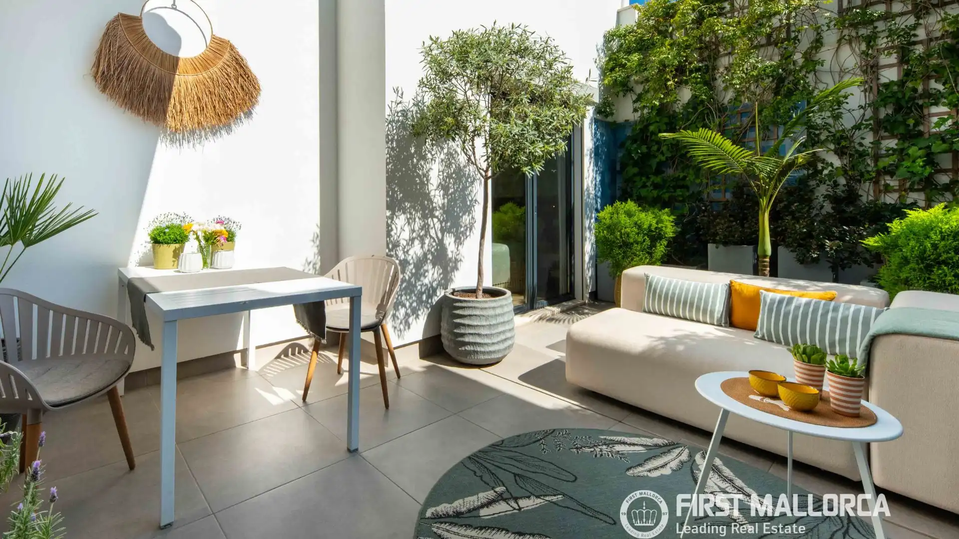 Terrace of Single-family semi-detached for sale in  Palma de Mallorca  with Air Conditioner, Swimming Pool and Furnished