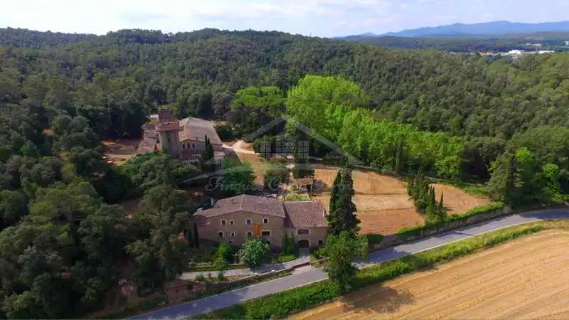 Country homes for sale in Flaçà  with Air Conditioner, Heating and Private garden