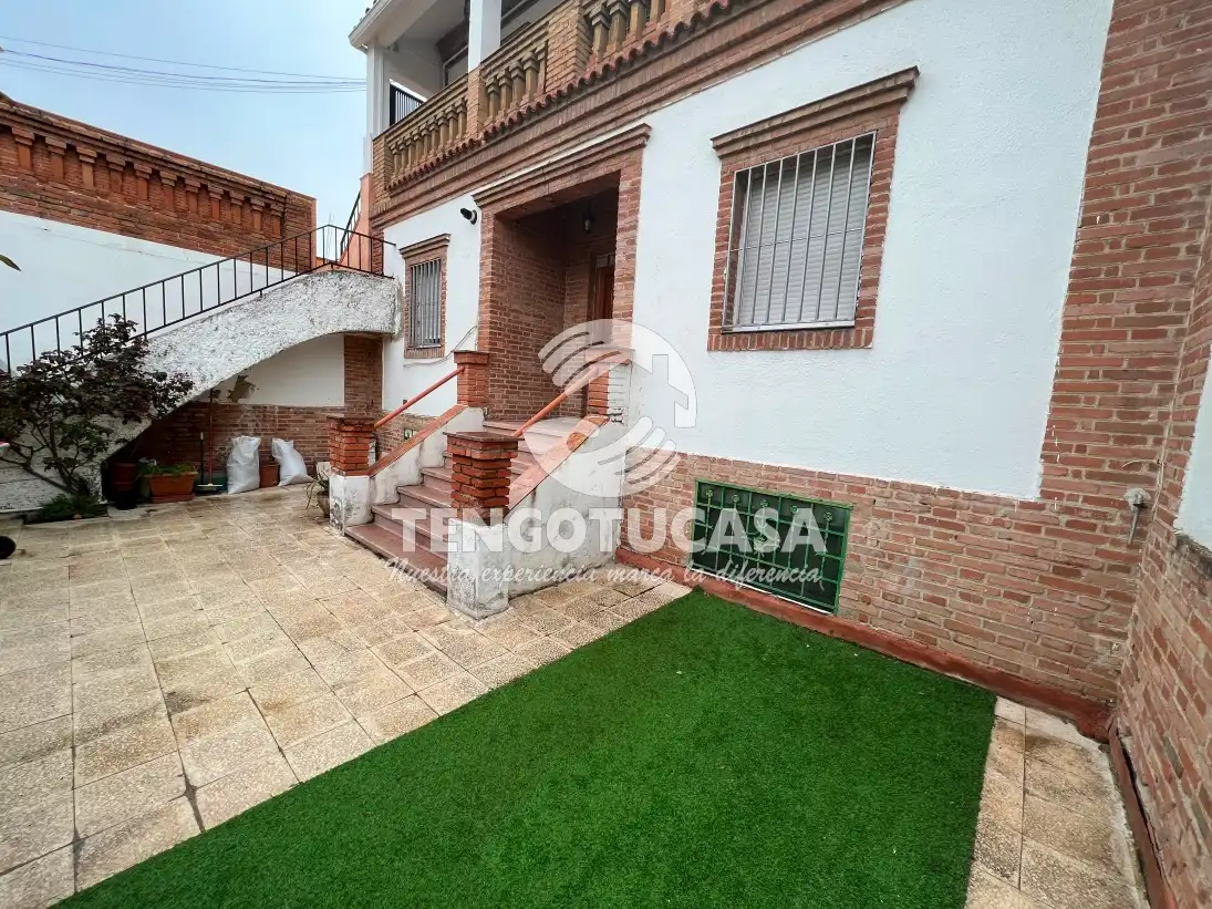Vista exterior de Pis en venda en Madrid amb Calefacció, Parquet i Terrassa