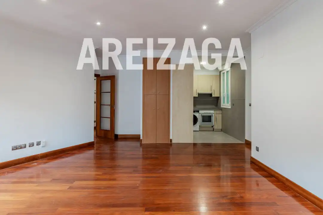 Bedroom of Flat for sale in Donostia - San Sebastián   with Heating and Balcony
