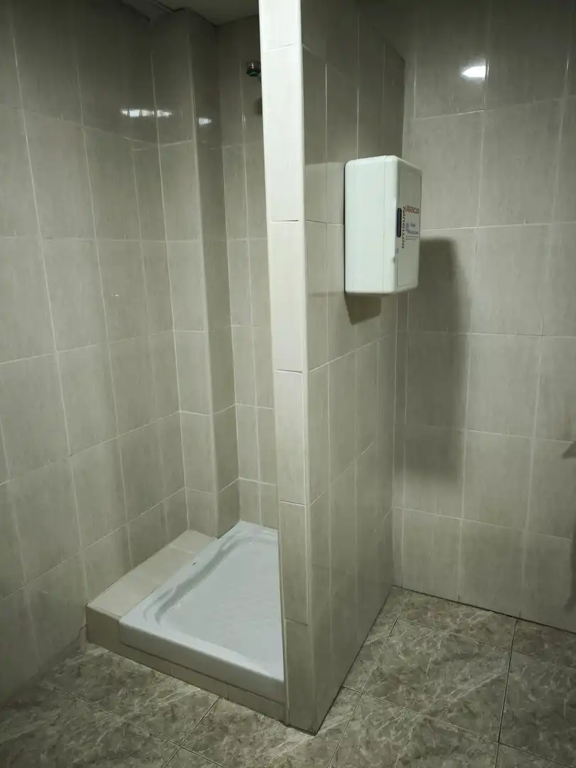 Baño de Nave industrial en venta en Salamanca