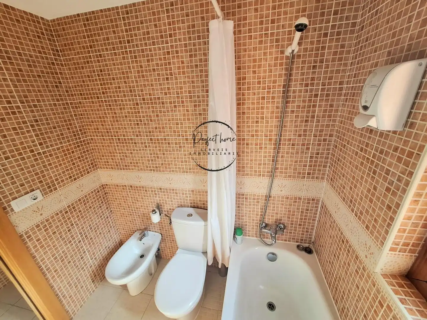 Baño de Piso en venta en Canillo con Calefacción, Trastero y Amueblado