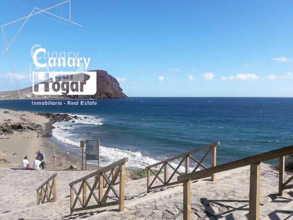 Apartamento en venta en Granadilla de Abona con Calefacción, Jardín privado y Amueblado