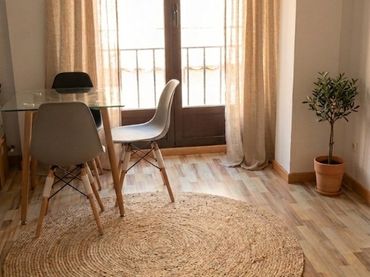 Piso con balcón en venta en Olías del Rey