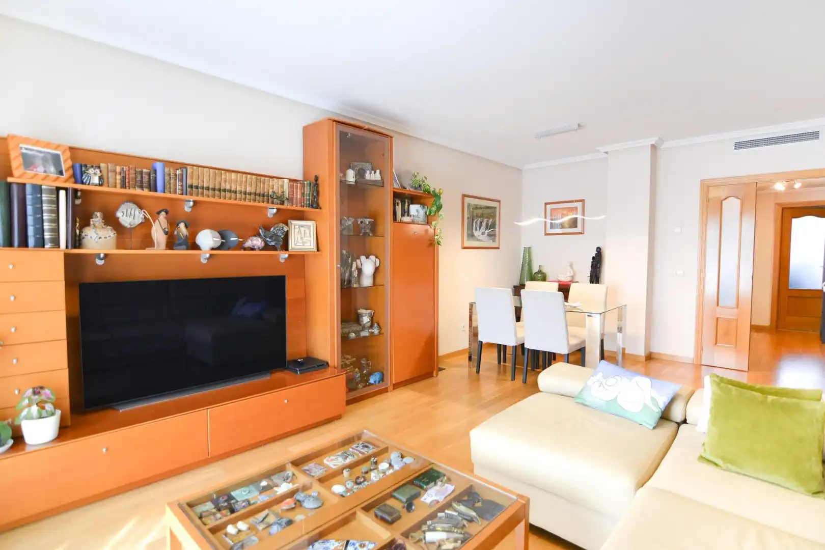 Sala d'estar de Pis en venda en Boadilla del Monte amb Calefacció, Terrassa i Traster