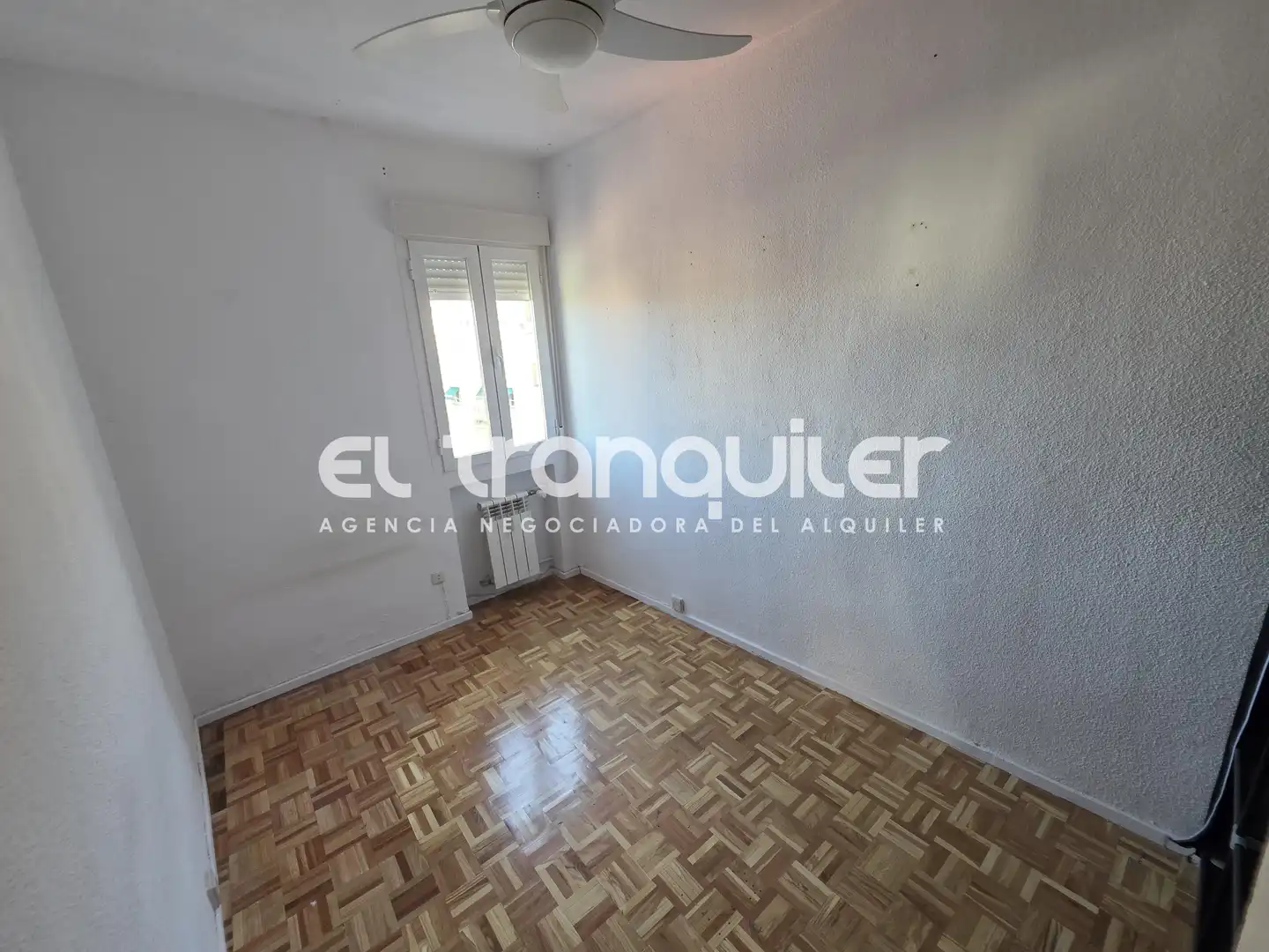 Bedroom of Flat for rent in Madrid  with Air Conditioner, Parquet flooring and Terrace