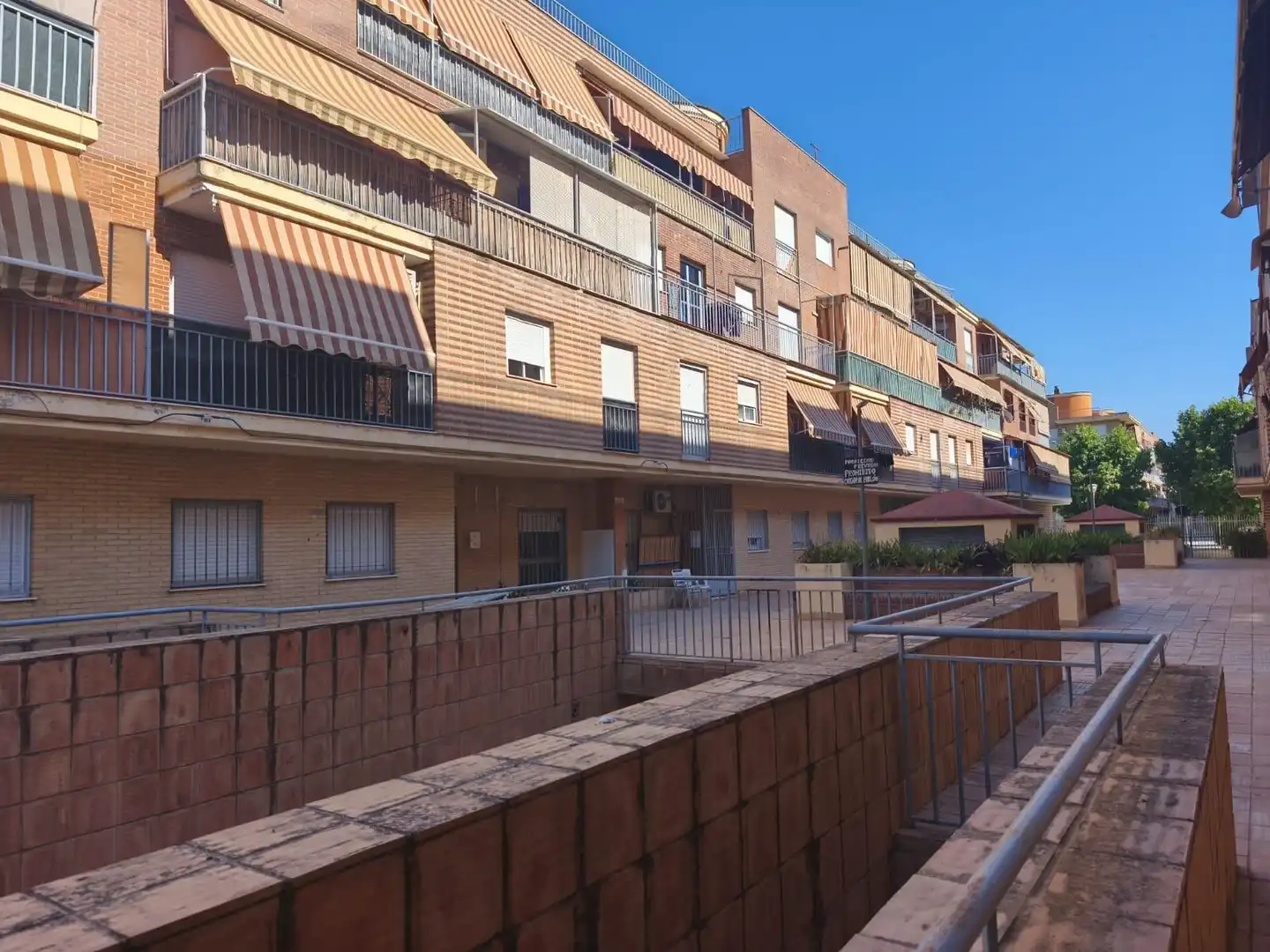Vista exterior de Planta baixa en venda en Santa Fe