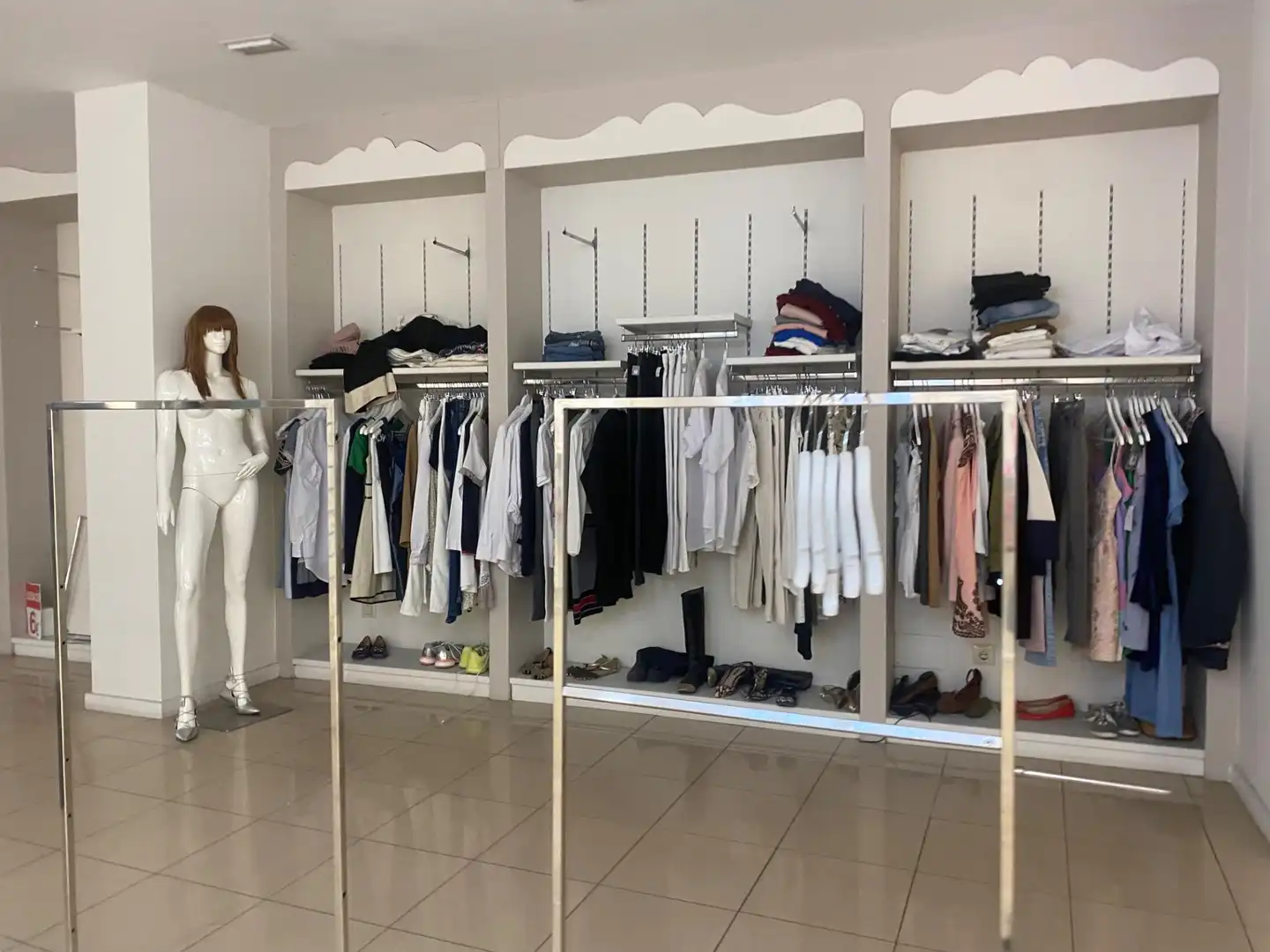 Business premises to rent in Avenida de Dolores Mosquera 9, imagen 3