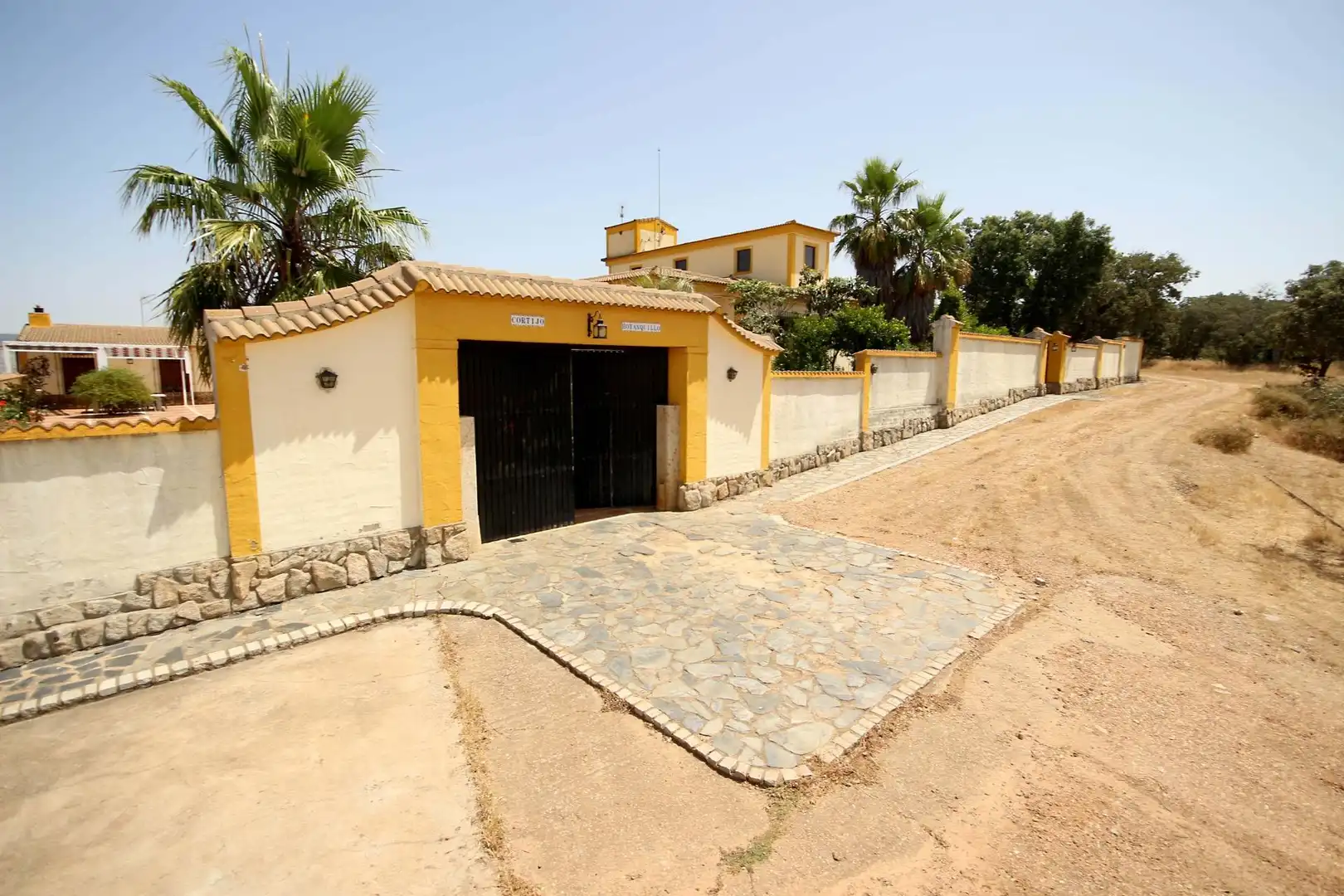 Vista exterior de Finca rústica en venta en Alcuéscar con Aire acondicionado