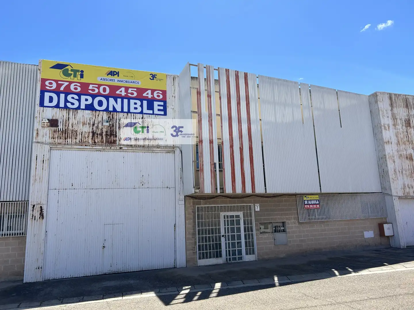 Industriegebäude zum Verkauf in CTRA. LOGROÑO KM. 8,7