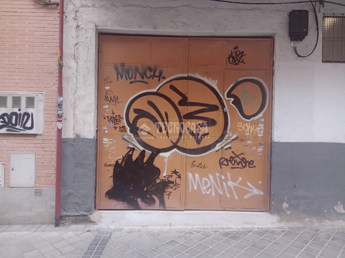 Local de lloguer a Puerta Bonita, Carabanchel