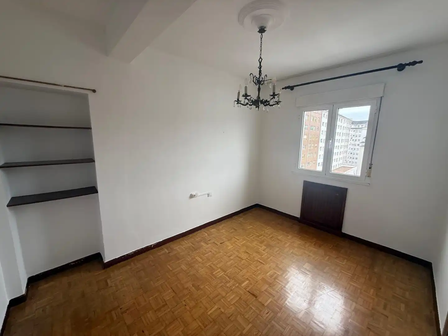 Bedroom of Flat for sale in Oviedo   with Heating, Parquet flooring and Terrace