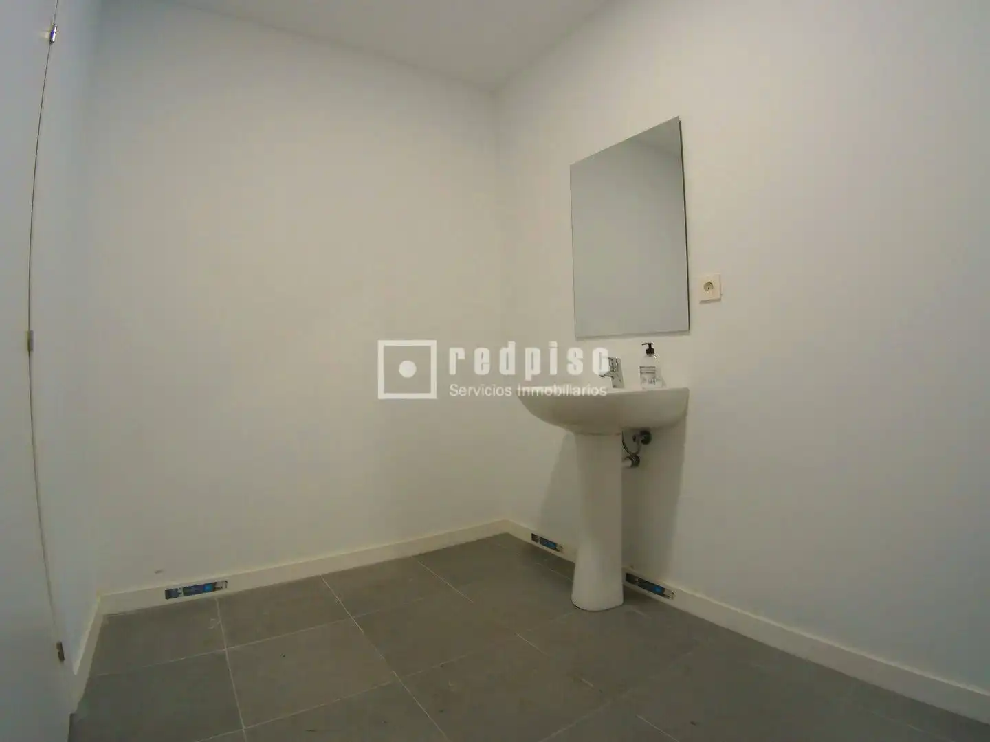 Bathroom of Commercial properties for rent in Málaga  with Terrace and Furnished
