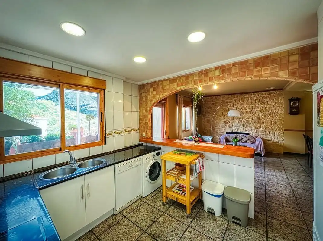 Cocina de Casa o chalet en venta en La Vall de Laguar con Aire acondicionado, Calefacción y Jardín privado