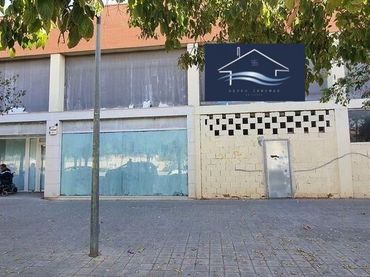 Local comercial en alquiler en Calle de los Montesinos