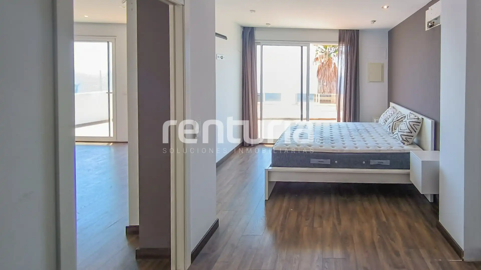 Habitación de Ático en venta en Moraira con Aire acondicionado, Calefacción y Jardín privado