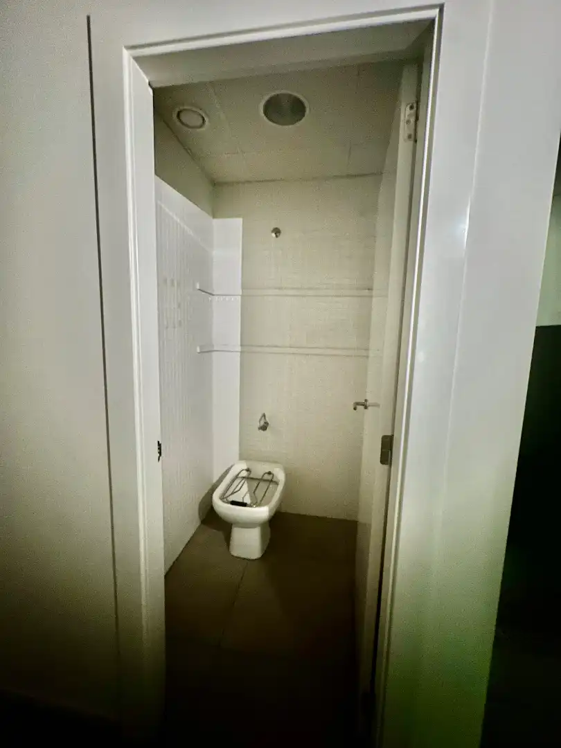 Baño de Local en venta en Parquesol