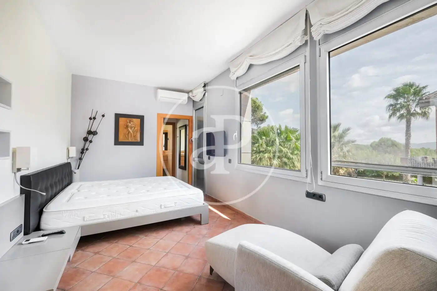 Casa amb piscina en venda a Carrer Mercè Rodoreda, imagen 11