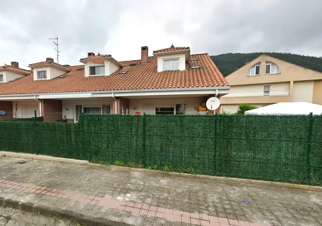 Piso en venta en La Cueva, Castañeda