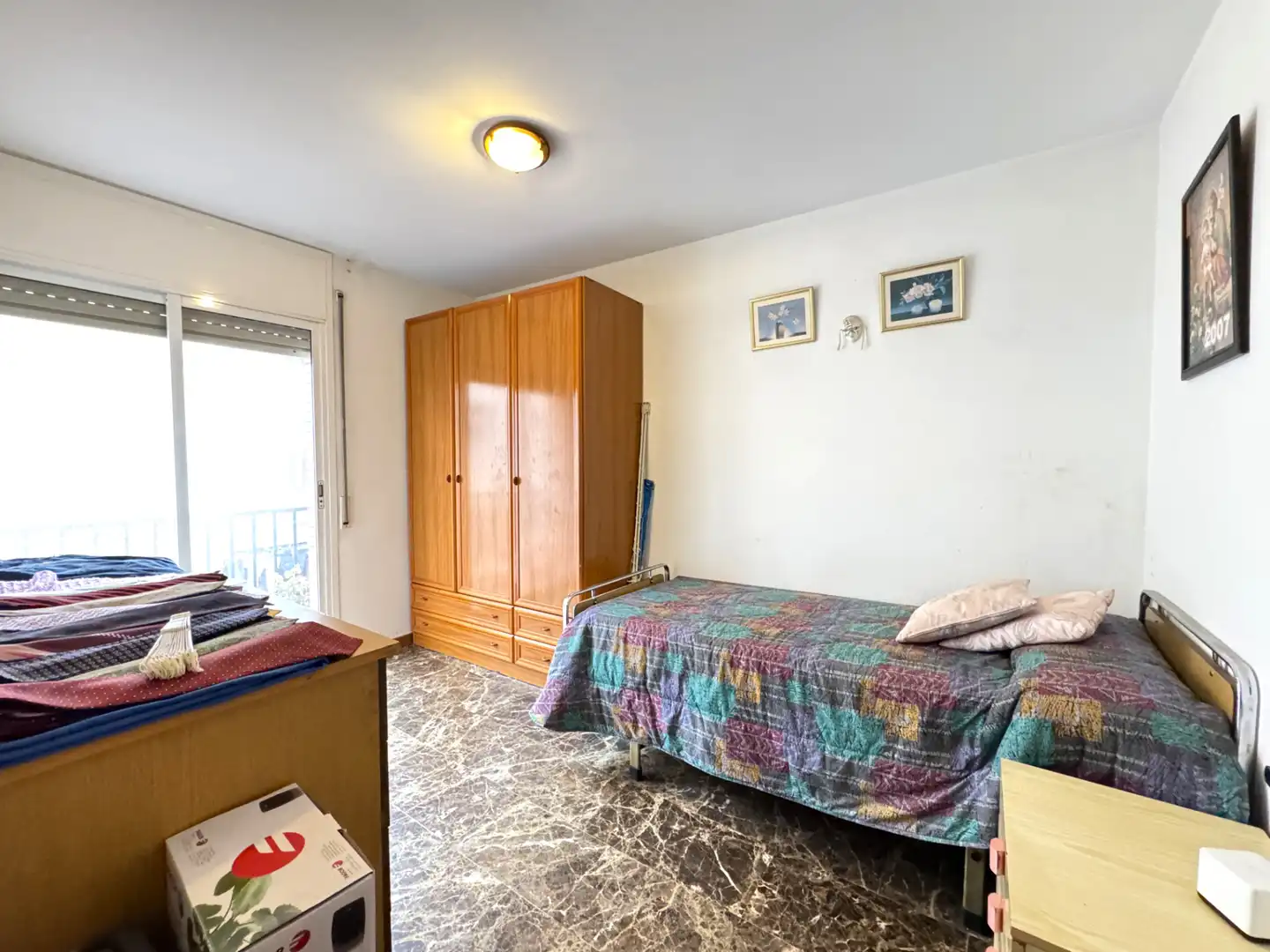 Schlafzimmer von Gebäude zum Verkauf in Santa Coloma de Gramenet mit Alarm