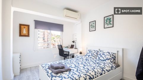 Photo 4 of Room in Les Tendetes - Avenida Burjassot, Valencia Capital