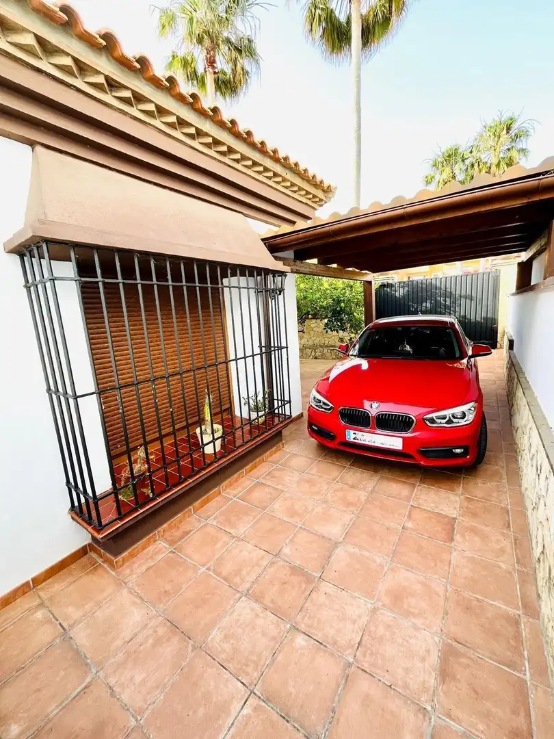 Parking of Houses for sale in Algeciras  with Terrace