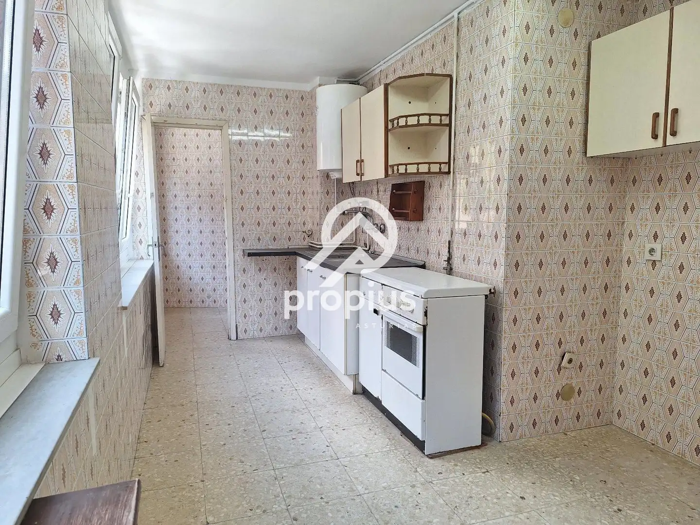 Piso en venta en Severo Ochoa, Parres