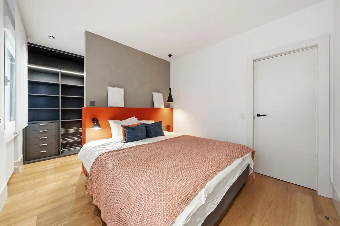 Schlafzimmer von Wohnung zur Miete in Madrid mit Klimaanlage, Heizung und Möbliert