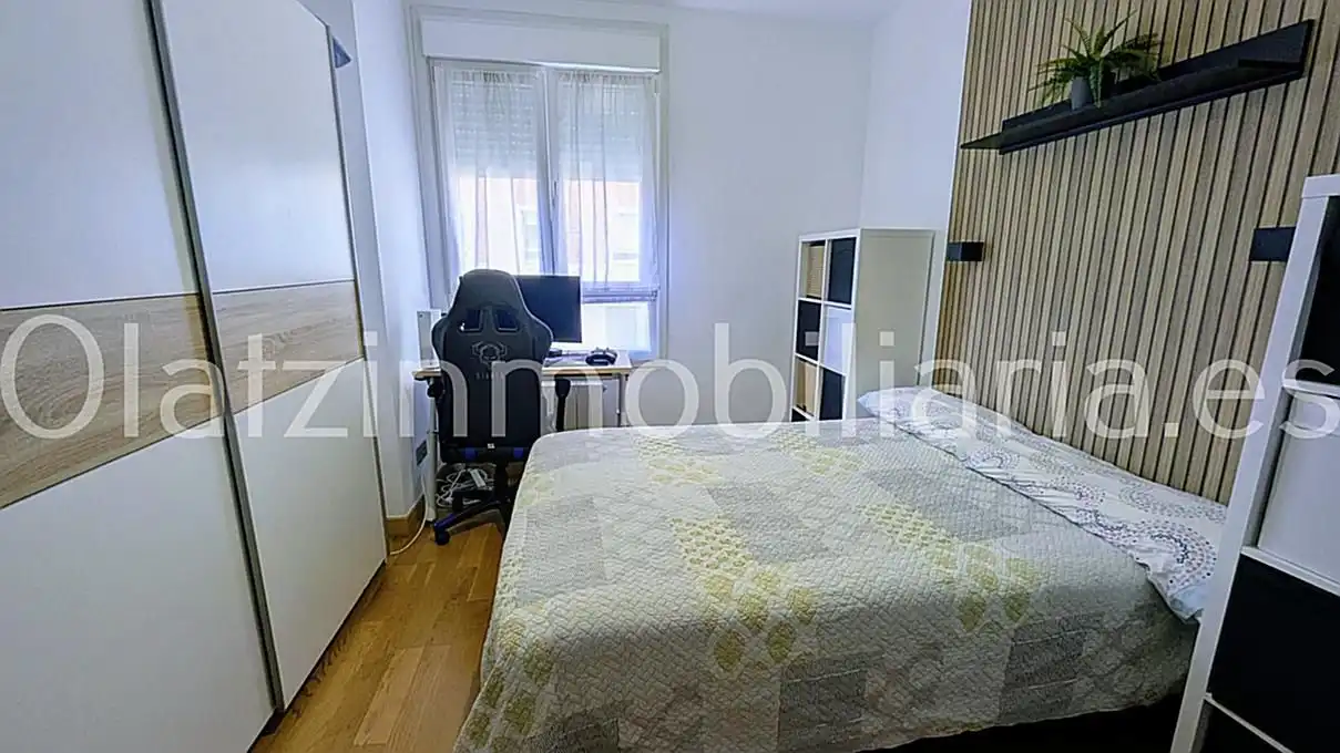Bedroom of Flat for sale in Amorebieta-Etxano  with Heating, Balcony and Community pool