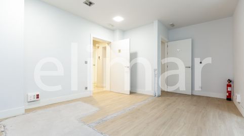 Foto 3 de Piso en venta en Poza Lizentziatuaren Kalea, Alhóndiga, Bilbao