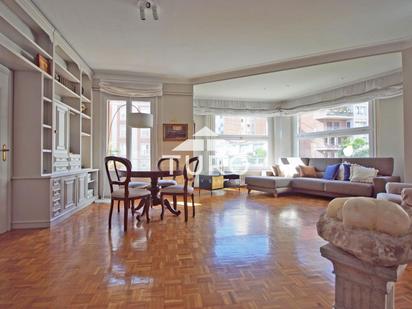 Flat for sale in CALLE DE BALMES, Sant Gervasi- Galvany
