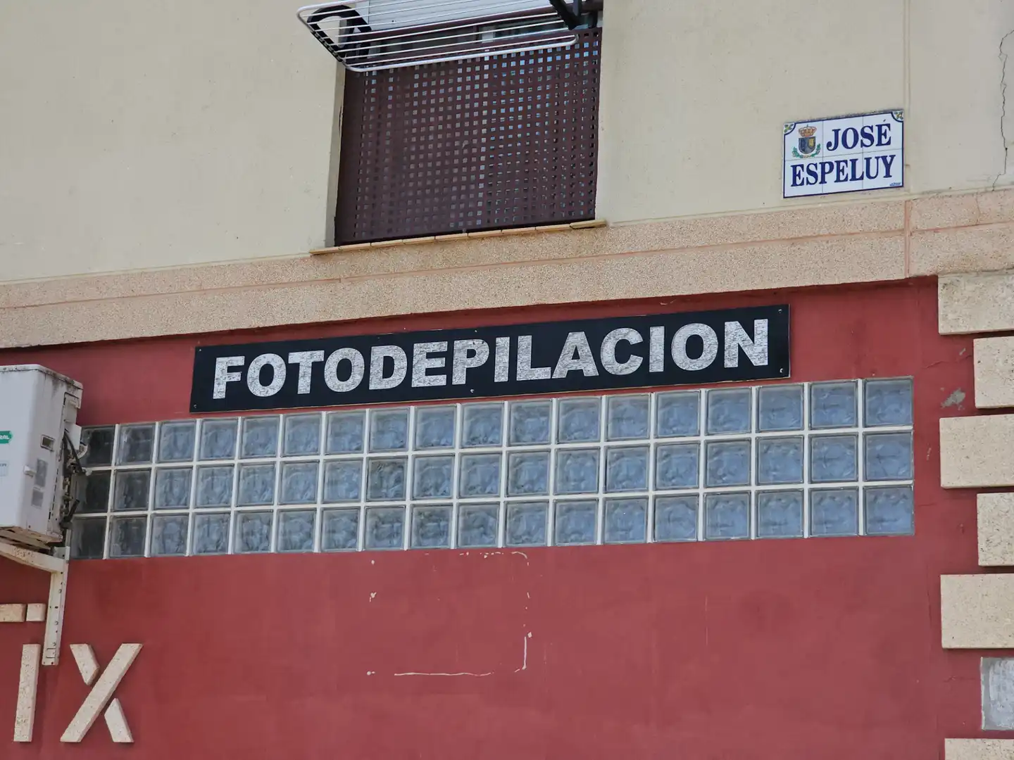 Local de alquiler en Calle Andrés Molina Moles, 26, La Algaba