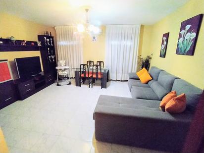 Living room of Flat for sale in Villatobas